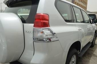 2010 Toyota Land Cruiser Prado Photos