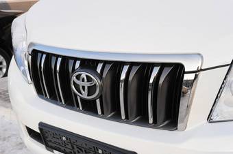 2011 Toyota Land Cruiser Prado Images