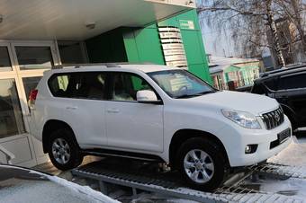 2011 Toyota Land Cruiser Prado Pictures