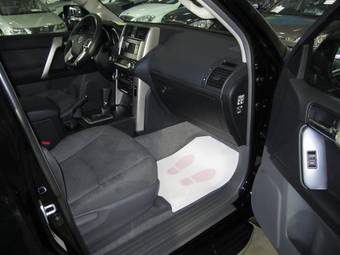 2011 Toyota Land Cruiser Prado Pictures
