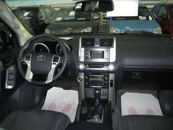 2011 Toyota Land Cruiser Prado Pics
