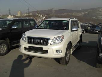 2011 Toyota Land Cruiser Prado Pictures