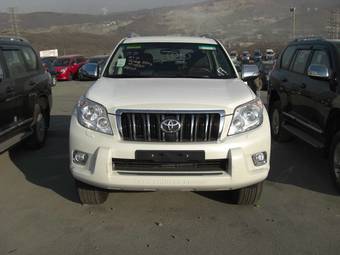 2011 Toyota Land Cruiser Prado Photos