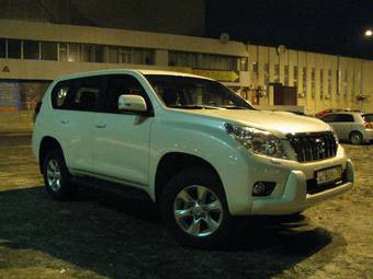 2011 Toyota Land Cruiser Prado Pictures