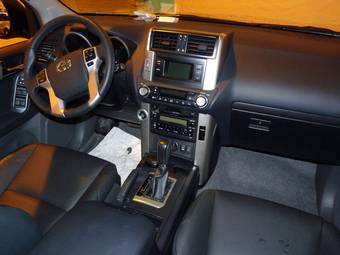 2011 Toyota Land Cruiser Prado Photos