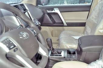 2011 Toyota Land Cruiser Prado Pictures