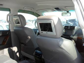 2011 Toyota Land Cruiser Prado Photos