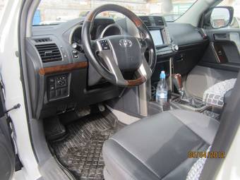 2011 Toyota Land Cruiser Prado Images