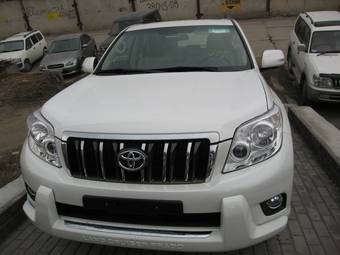 2011 Toyota Land Cruiser Prado Photos