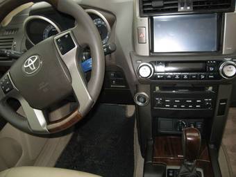 2011 Toyota Land Cruiser Prado Pictures