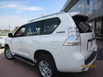 2011 Toyota Land Cruiser Prado Photos