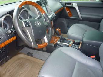 2011 Toyota Land Cruiser Prado Pictures