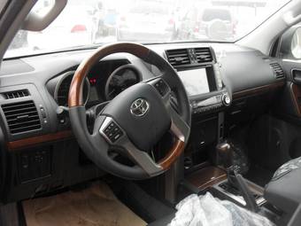 2012 Toyota Land Cruiser Prado Pictures