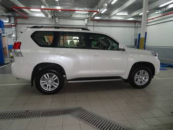 2012 Toyota Land Cruiser Prado Photos