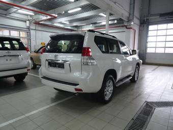 2012 Toyota Land Cruiser Prado Photos