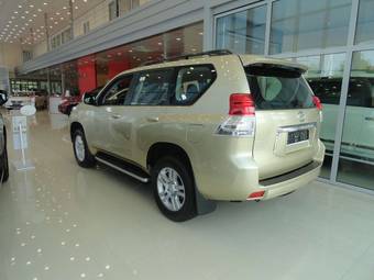 2012 Toyota Land Cruiser Prado Pictures