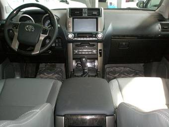 2012 Toyota Land Cruiser Prado Photos