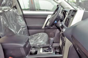 2012 Toyota Land Cruiser Prado Photos