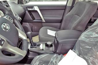 2012 Toyota Land Cruiser Prado Photos