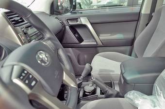 2012 Toyota Land Cruiser Prado Pictures