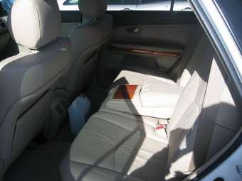 2003 Toyota Lexus Photos