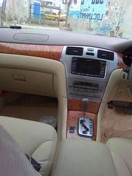 2004 Toyota Lexus Images