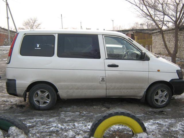 2000 Toyota Lite Ace