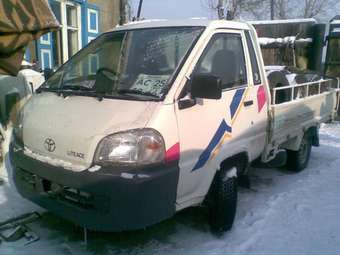 2002 Toyota Lite Ace Photos