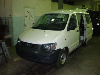 2002 Toyota Lite Ace Pictures