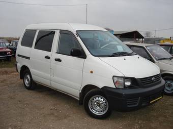 2002 Toyota Lite Ace Photos