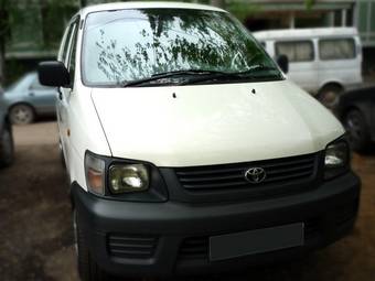 2002 Toyota Lite Ace Photos