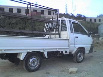 2002 Toyota Lite Ace Photos