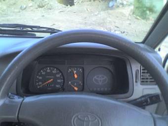 2002 Toyota Lite Ace Photos