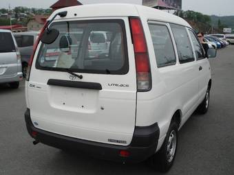 2002 Toyota Lite Ace Photos