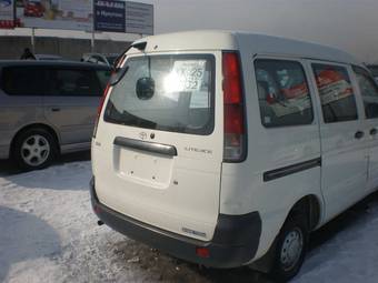 2002 Toyota Lite Ace Photos