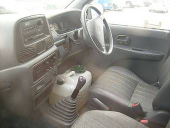 2002 Toyota Lite Ace Pictures