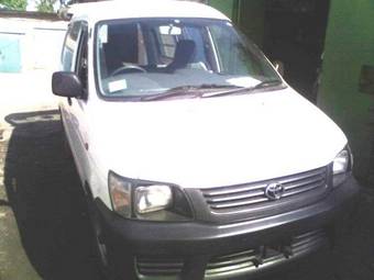 2002 Toyota Lite Ace Pictures