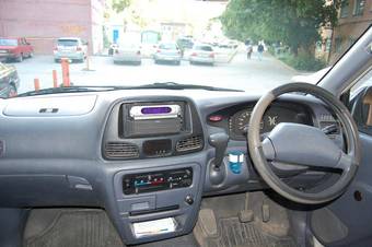 2002 Toyota Lite Ace Photos