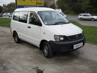 2002 Toyota Lite Ace Photos