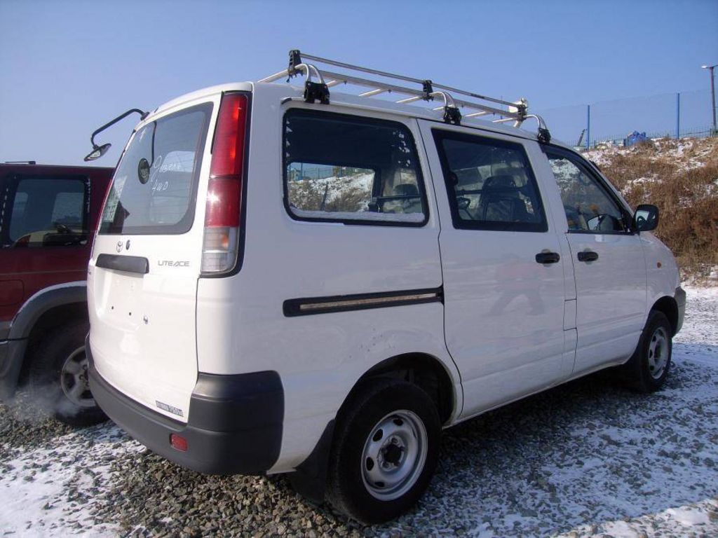 2003 Toyota Lite Ace