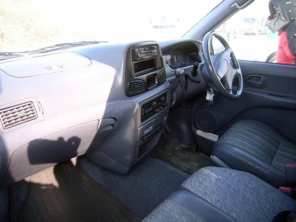 2003 Toyota Lite Ace