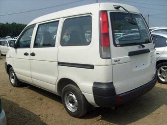 2003 Toyota Lite Ace Pictures