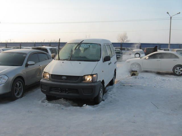 2004 Toyota Lite Ace