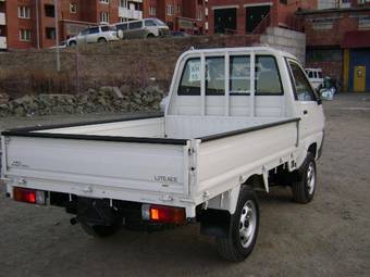 2005 Toyota Lite Ace Photos