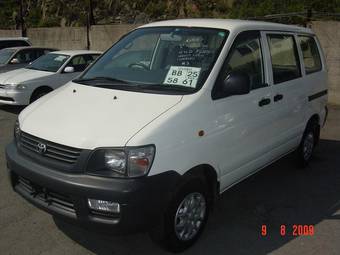 2005 Toyota Lite Ace Photos