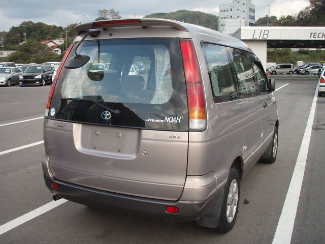1996 Toyota Lite Ace Noah