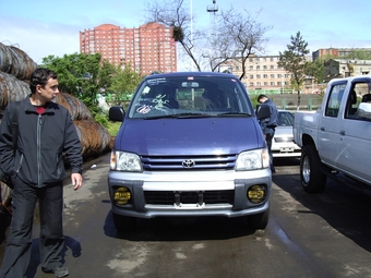 Toyota Lite Ace Noah