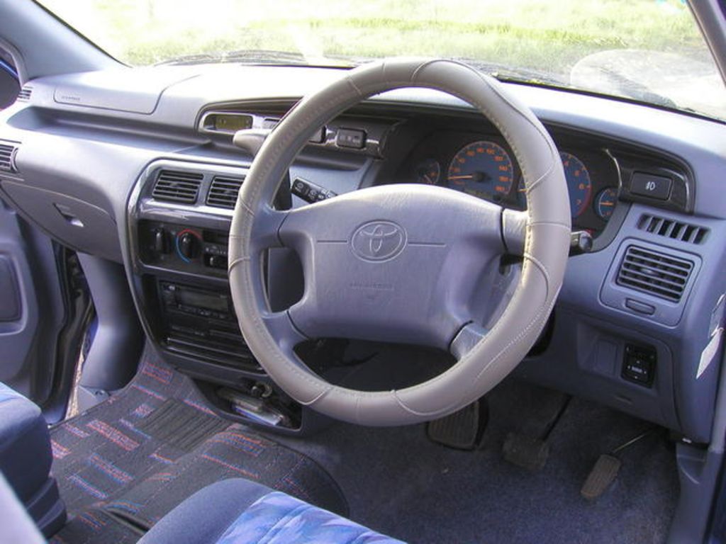 1997 Toyota Lite Ace Noah