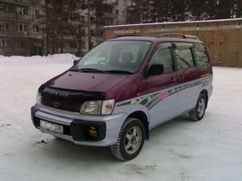 Toyota Lite Ace Noah