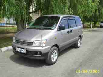 1997 Toyota Lite Ace Noah Photos